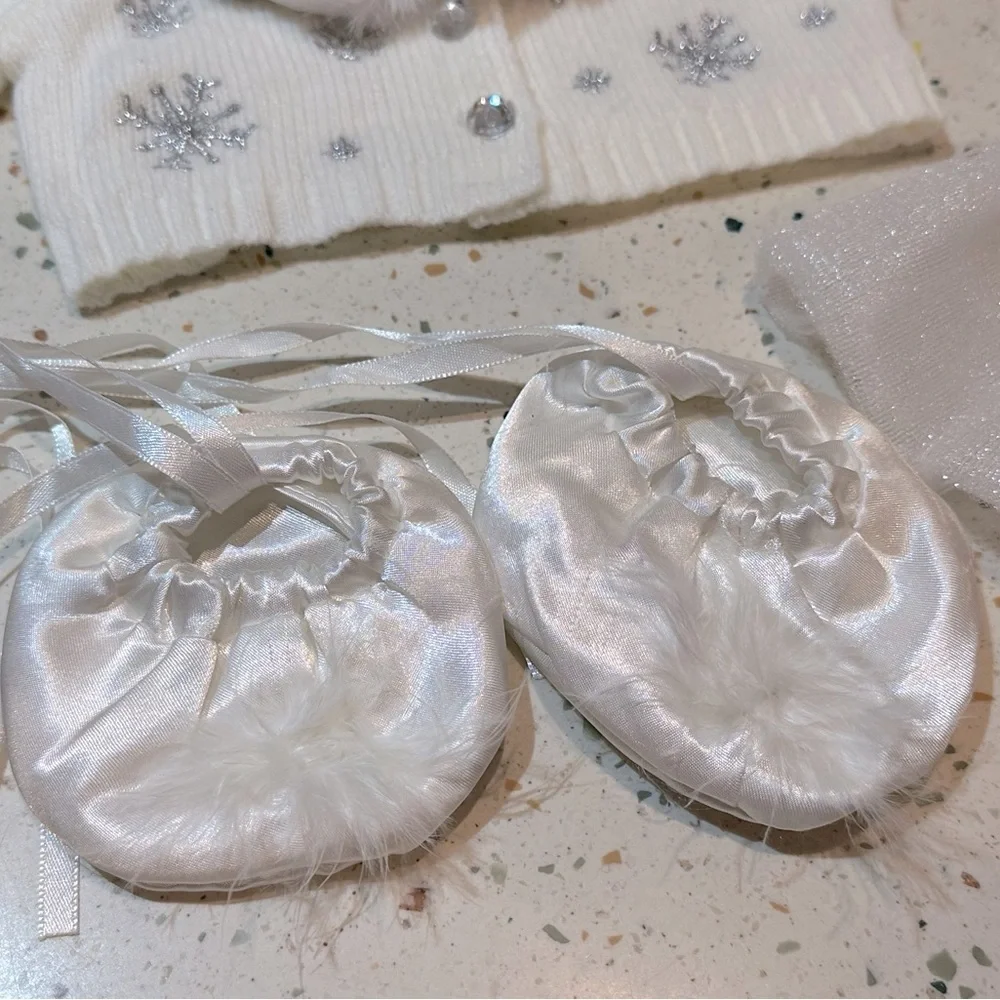 Build-A-Bear Winter Snowflake Outfit Sweater Skirt Slippers Plush‎ NOT Included